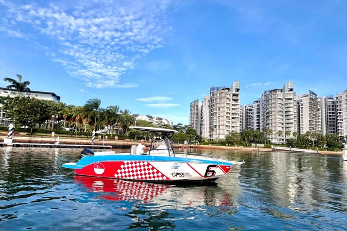 Singapur-Schnellbootfahrt & Abendessen im Yachthafen
