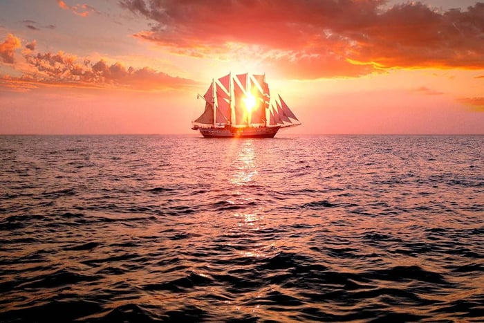 Singapore: Sunset Tall Ship Cruise with 4-Course Meal