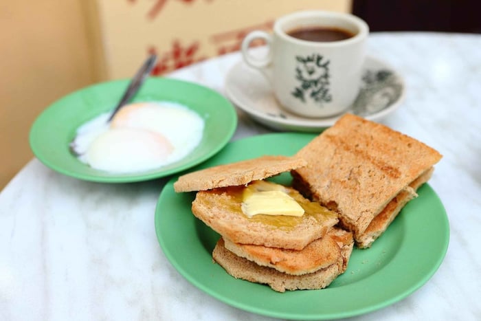 Singapore: The Local Breakfast Club