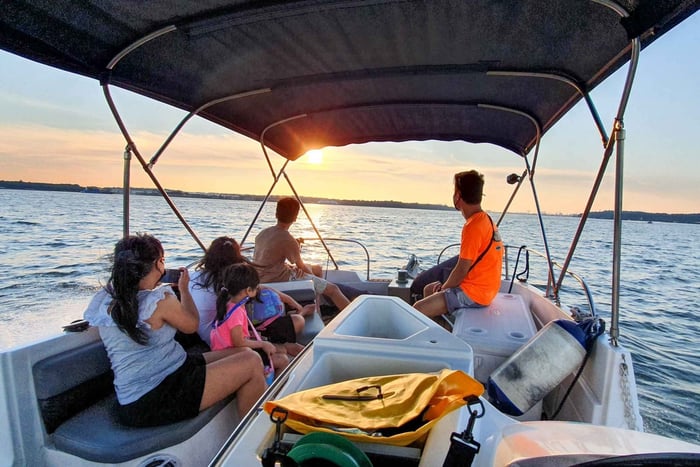 Singapur: Excursión guiada en barco y visita a la piscifactoría de Kelong