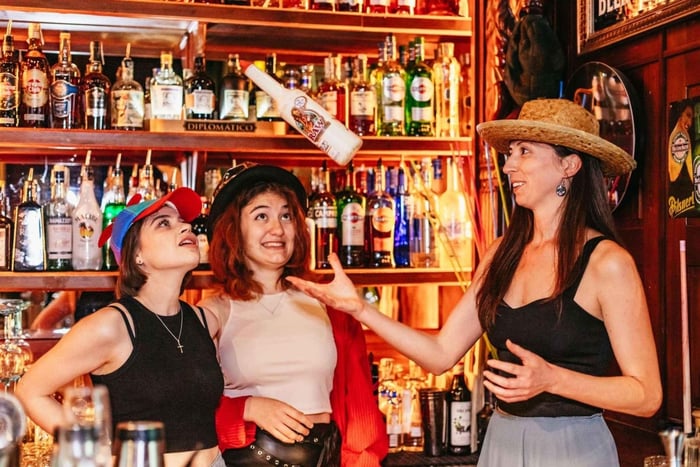 Bratislava: Cocktail-Making Workshop with Bartender