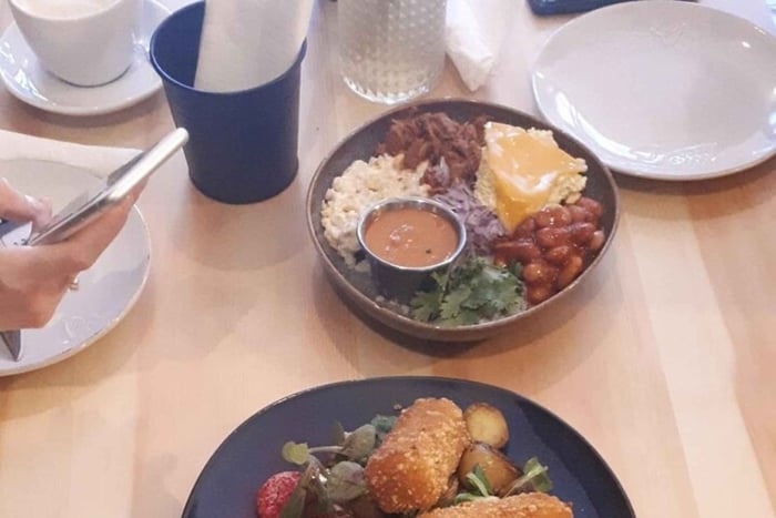 Bratislava: Vegan Food Tour with Snacks and Drinks