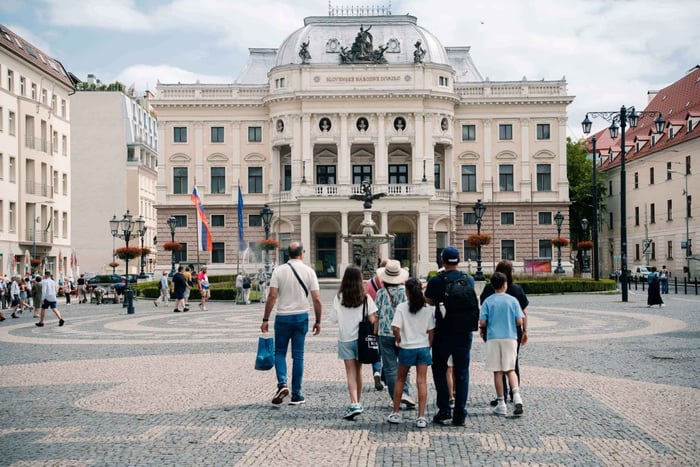 Evening Essential Bratislava Tour & Wine Tasting from Vienna