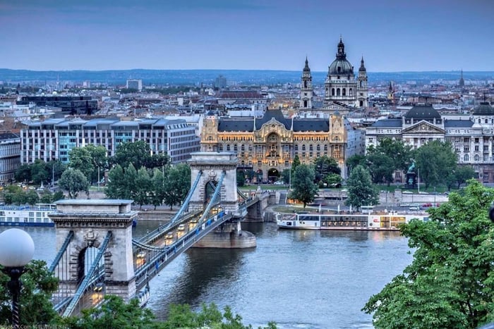 Från Wien: Dagstur till Bratislava och Budapest