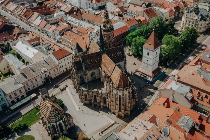 Košice: City Walking Tour and Brewery Visit with Tasting