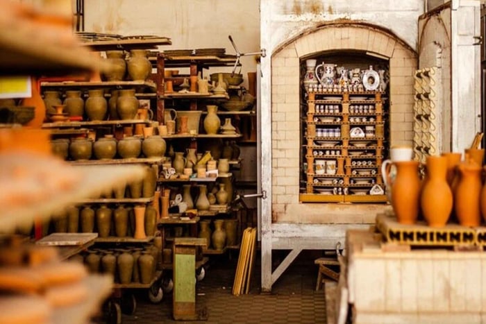 Modra: majolica-aardewerkworkshop en rondleiding