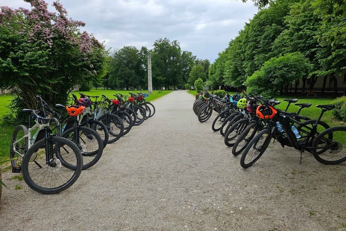 Bled: premium fietsverhuur