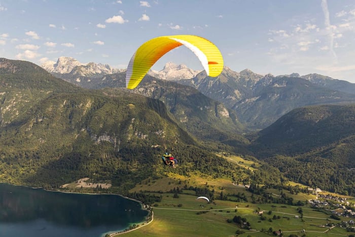 Bohinj: Tandem Paragliding Flight with Views of Triglav