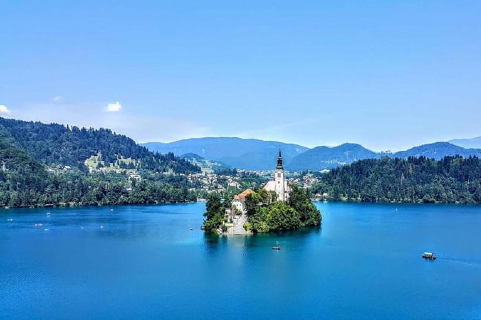 Fra Trieste: Bled-søen og Ljubljana-tur