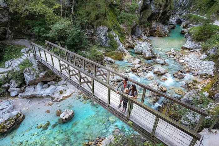 Zagreb: Soča Valley Day Trip with Tolmin Gorges