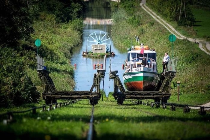 From Gdansk: Elblag Canal Boat Cruise