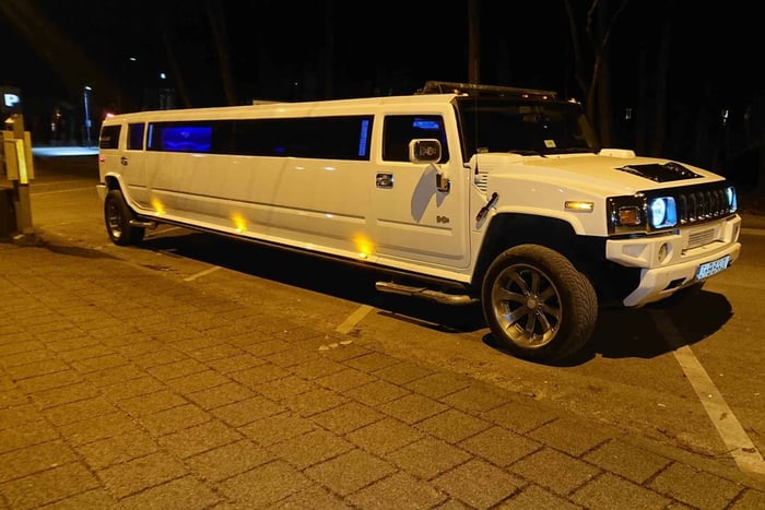 Gdansk VIP-fest: Eksklusiv 3- eller 5-timers Hummer Limo-tur