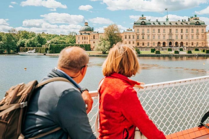 Palacio de Drottningholm: crucero ida y vuelta desde Estocolmo
