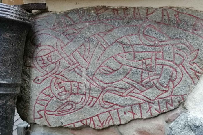 Estocolmo: Excursão a Pé pela Cidade Velha e Museu Viking