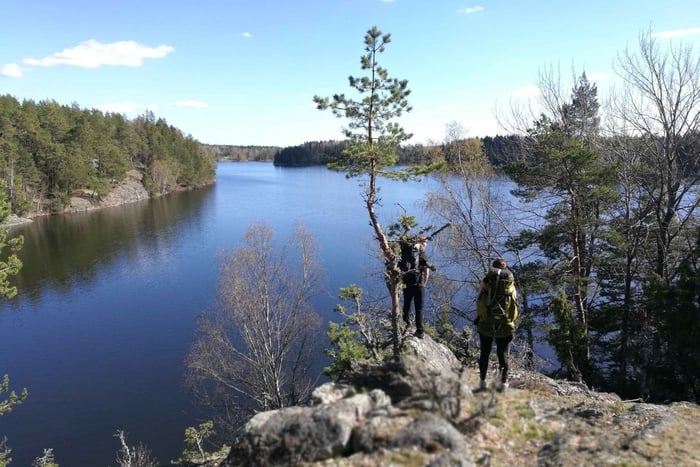 Kesäinen luontovaelluskierros Tukholmassa ja ruotsalainen fika