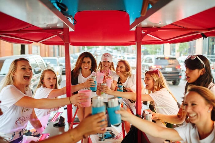 Private Trolley Pub w/ Bar+Mural Stops: up to 15ppl