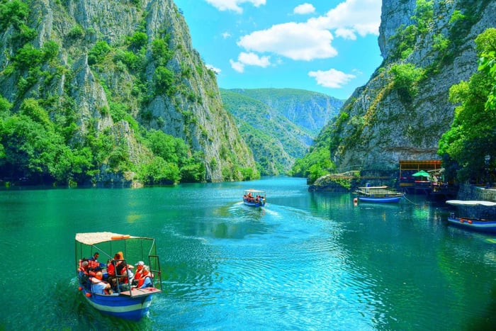Skopje: Canyon Matka, Cruz do Milénio e excursão à aldeia étnica