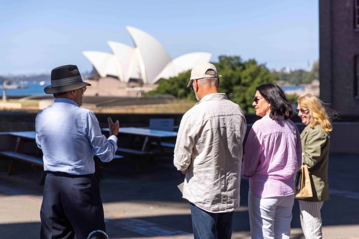 11:30AM Sydney Airport-Hotel transfer with Bondi Tour