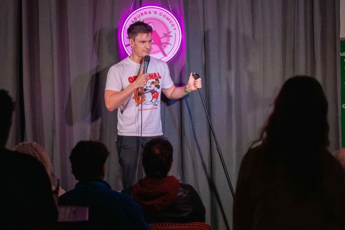 Stand-Up Comedy | Mensalmente no Chalky's em Brookvale