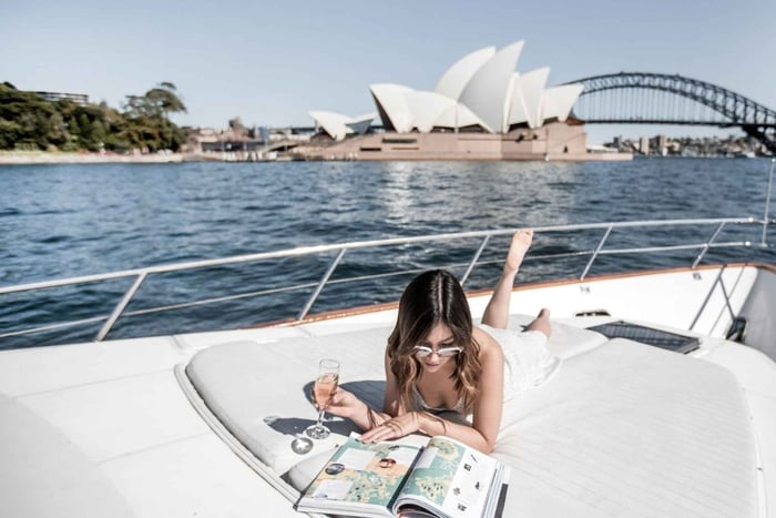 Sydney: 2 tunnin aamuristeily luksusjahdilla juomineen