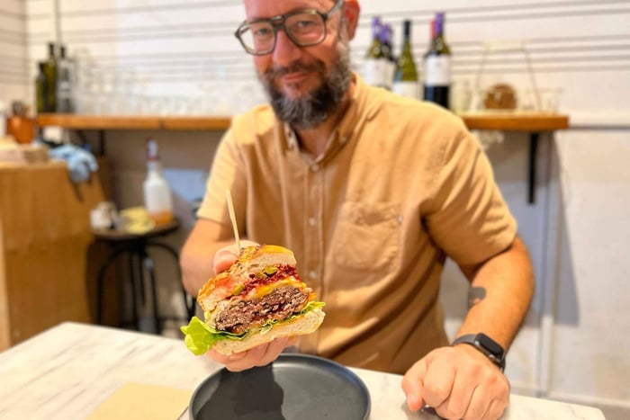 Sydney: Food Tour in Surry Hills with 8 Local Delicacies