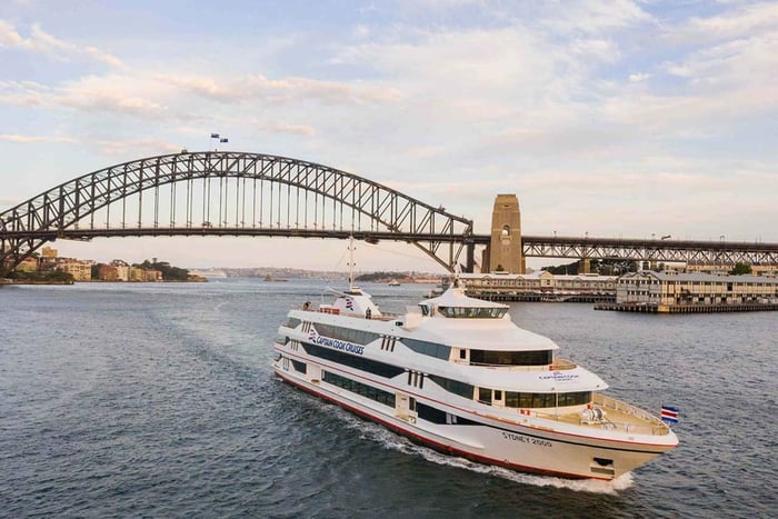 Sydney: satamaristeily, leikkelelautanen ja juomat