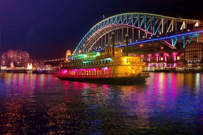 Vivid Cabaret Cruise with 3-Course Dinner