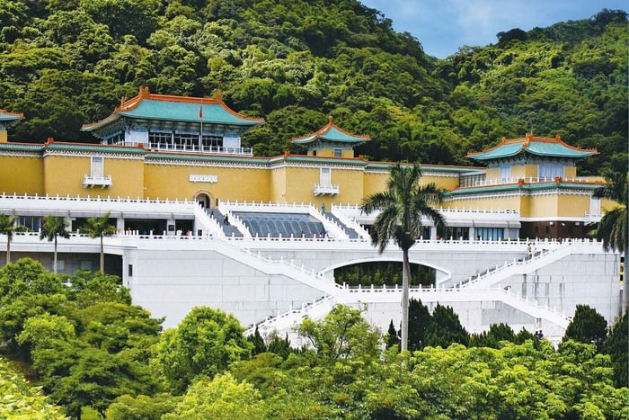 Taipei: Morgonstadsvandring med inträde till National Palace Museum
