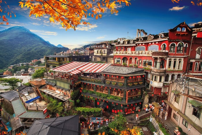 Taipei : visite d'une journée à Yehliu, Jiufen, Shifen et à la cascade dorée