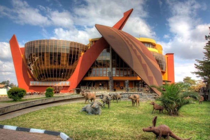 Arusha: City Walking Tour Historic and Modern Highlights