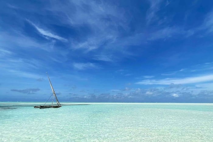 Exclusive Private Dhow Snorkeling Tour in Jambiani, Zanzibar