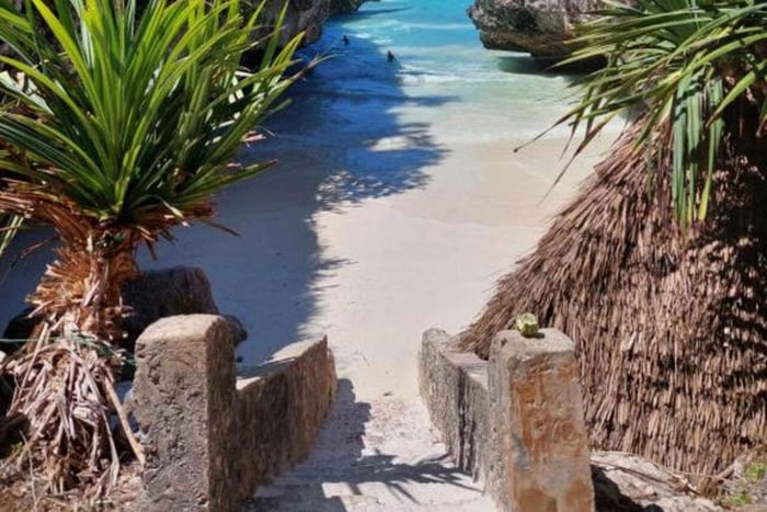 Zanzibar: Explore Salam Cave & Relax at Mtende Beach