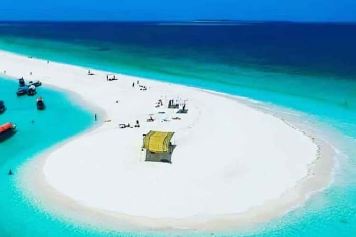 Zanzíbar: barco a la isla La Prisión y al banco de arena de Nakupenda con almuerzo