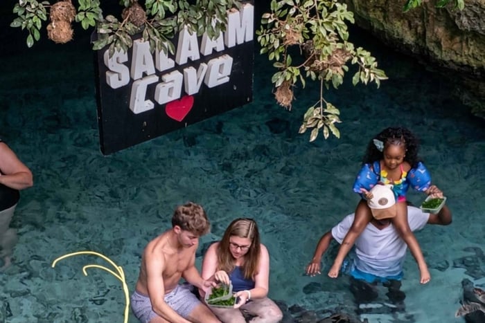 ZANZIBAR: Vankilasaari, Salaam-luola ja The Rock -ravintola