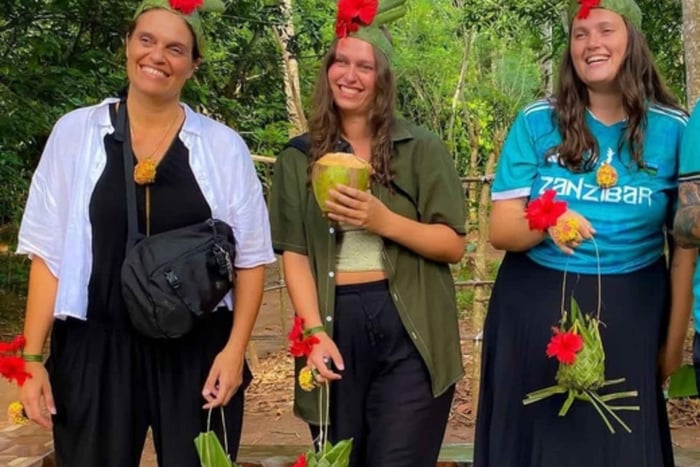Zanzibar: Spice Farm Tour with Tropical Fruits Tasting