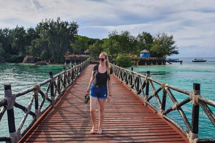 Zanzibar: Stone Town, Spice Farm & Prison Island Tour ⭐