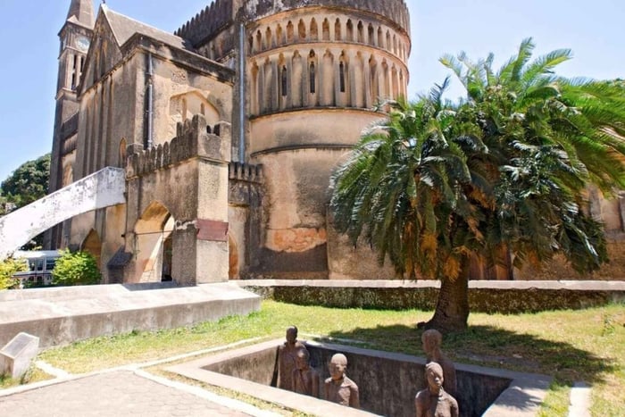 ZANZIBAR, Stone Town-tur, Prison Island og krydderifarm