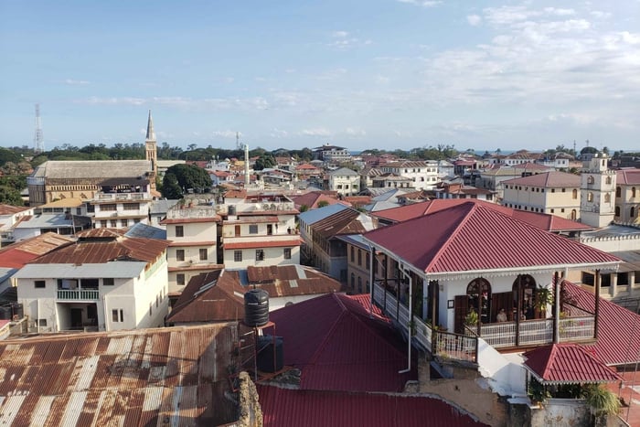 Zanzibar: Stone Town Walking Tour With Heritage Tour Guide