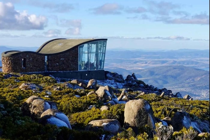 Hobart: Zoo, Museum, and Mount Wellington Day Trip