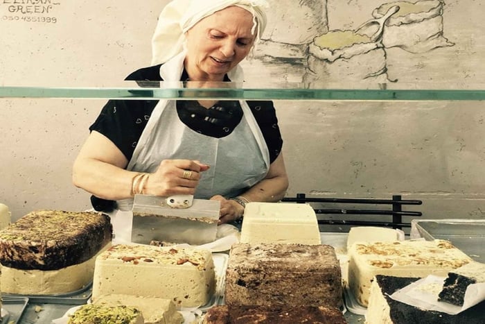 Tel Aviv: 2-Hour Levinsky Market Tour with Full Lunch