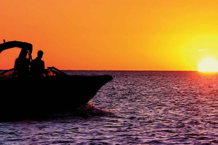 Idea 70 Boat Rental with License Required
