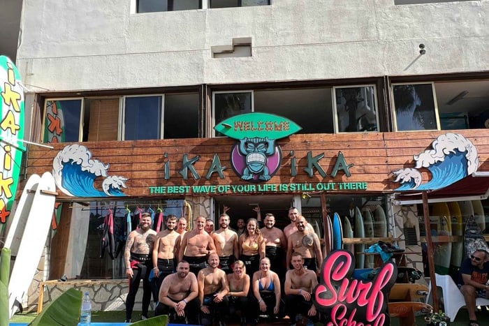 Playa de las Americas: lezione di surf con tutto incluso