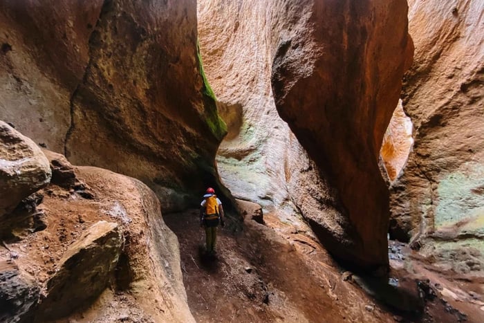 Tenerife: Guided Canyoning Experience in Los Arcos