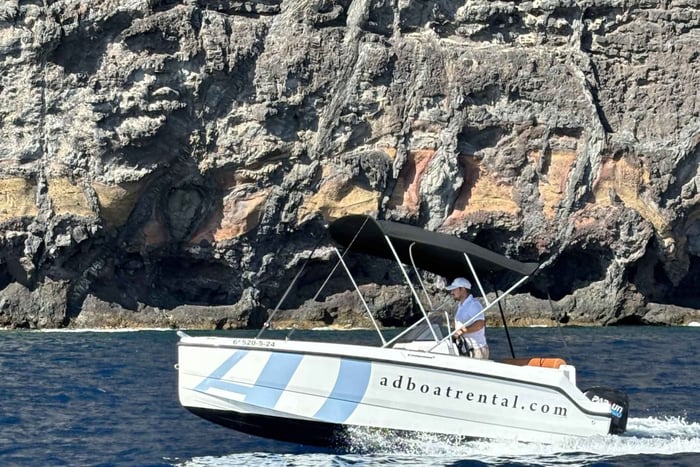 Tenerife: rent a boat without license