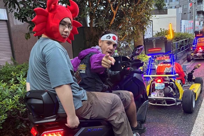 75-Minute Two-Seater Bike: Explore Tokyo City