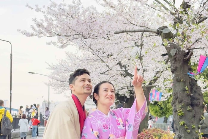 Asakusa: Family-Friendly Kimono & Yukata Experience