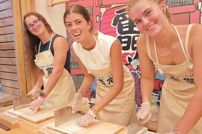 Made from flour in 30min! Ramen-noodle Making Experience!