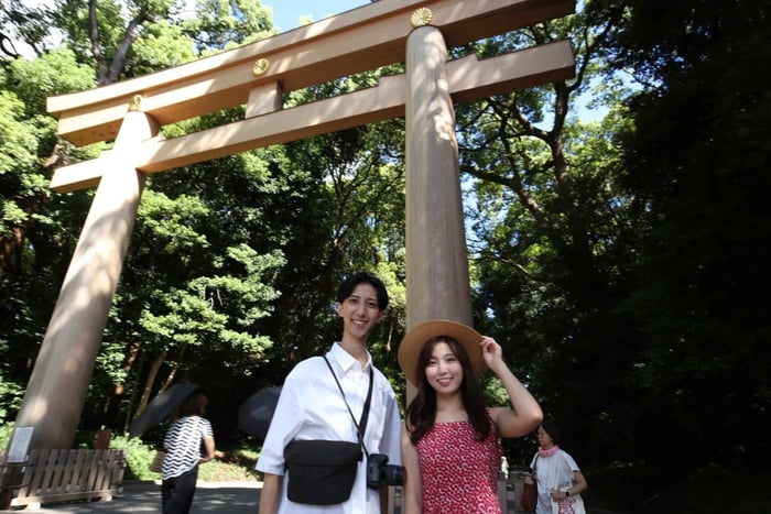 Meiji Jingu Shrine; Aoyama; Art Museums and Walking Tours