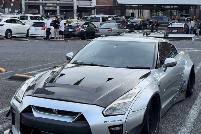 Modified GTR35widebody DaikokuPrivateTour fit3person