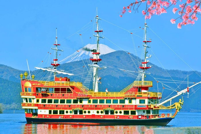 Mt.Fuji Hakone Day Tour With Lake Ashi Cruise, FREE Ropeway